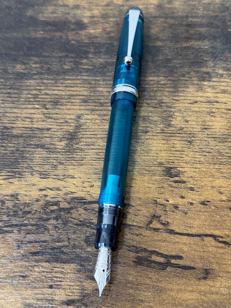 試筆のみ　ターコイズグリーン　透明軸　14金　パイロット　万年筆　細字 万年筆の話「PILOTカスタム74透明ターコイズグリーン」｜がんもちゃん