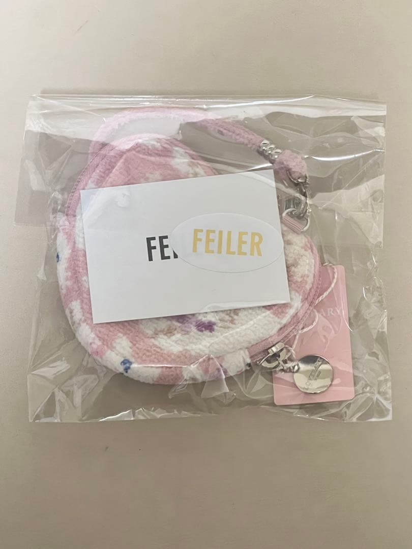 フェイラー モフモフネコチャン ハート型ポーチ - メルカリ