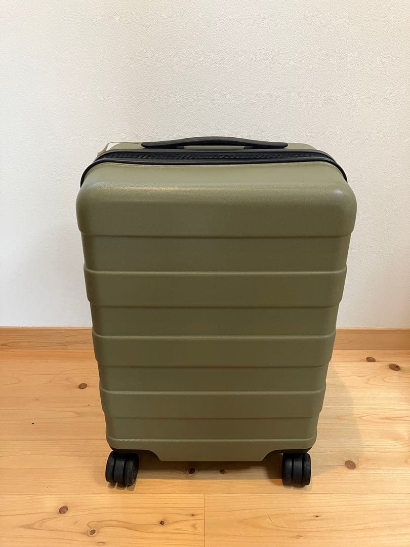 新品・未使用 無印良品 ストッパー付きハードキャリー35L カーキ