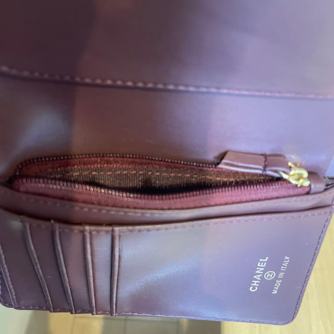 CHANEL ブラックレザー 二つ折り財布 - メルカリ