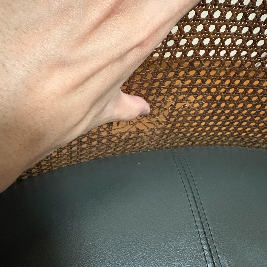 希少】飛騨産業 ダイニングチェア④ ラタン張り ダメージ有 キツツキ