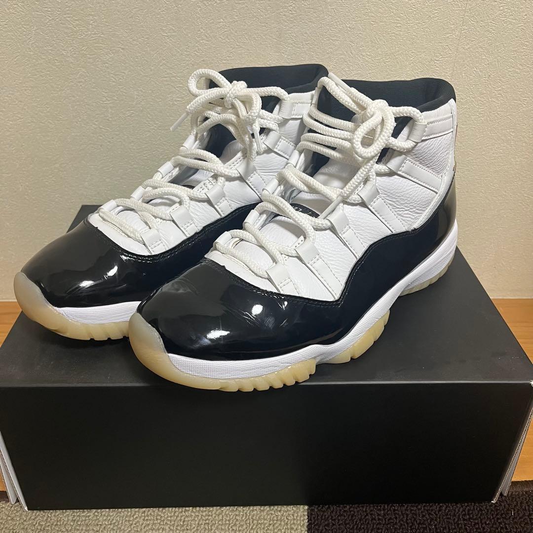 Air Jordan 11 ホワイト/ブラック AIR JORDAN XI 11 RETRO 2011 GS NEW SIZE 7Y WHITE BLACK DARK