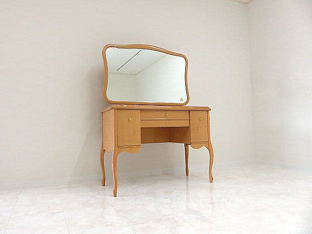 美品　IDC大塚家具　大松　最高級バーズアイメープルロココ様式ドレッサー　　姿見