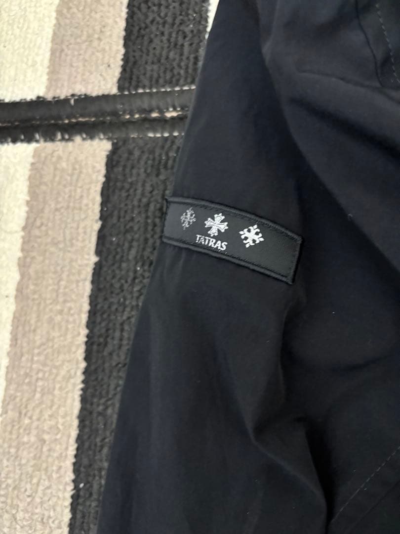 26.1.25購入新品タグ付TATRASタトラスPESCOペスコ2/M黒ブルゾン - メルカリ