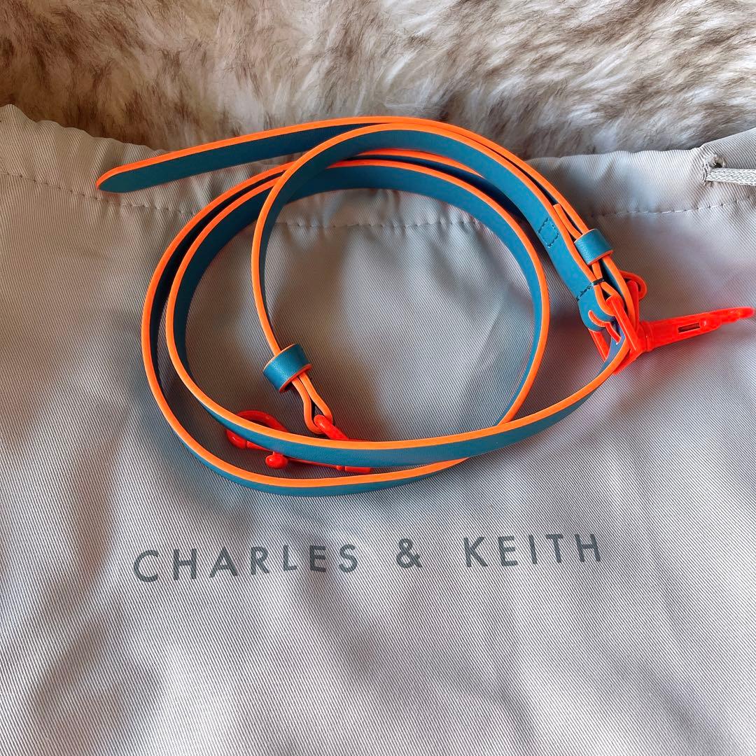 CHARLES & KEITH カリオペトップハンドルバッグ - メルカリ