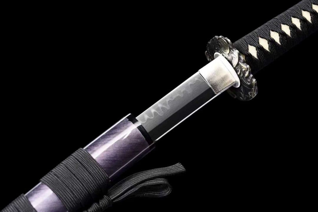 白銅の侍】古兵器 武具 刀装具 日本刀 模造刀 居合刀 武士道 鑑賞用