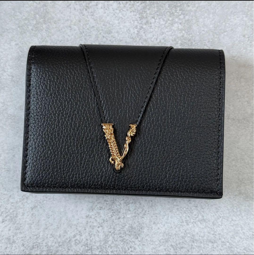 VERSACE ヴェルサーチ 折りたたみ財布 VIRTUS 二つ折り - メルカリ