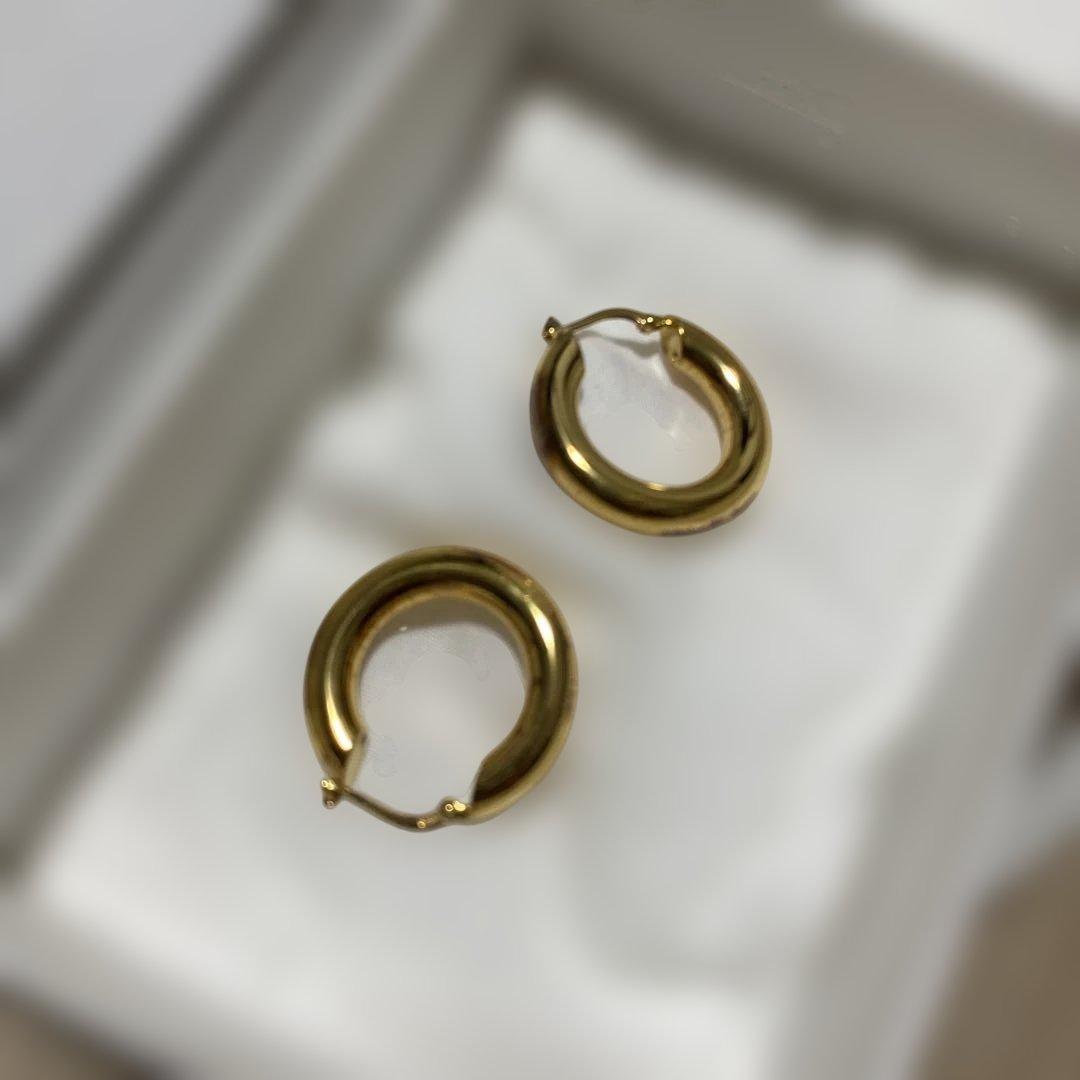 新品未使用＊ジルサンダーJIL SANDERフープピアス ゴールド - メルカリ