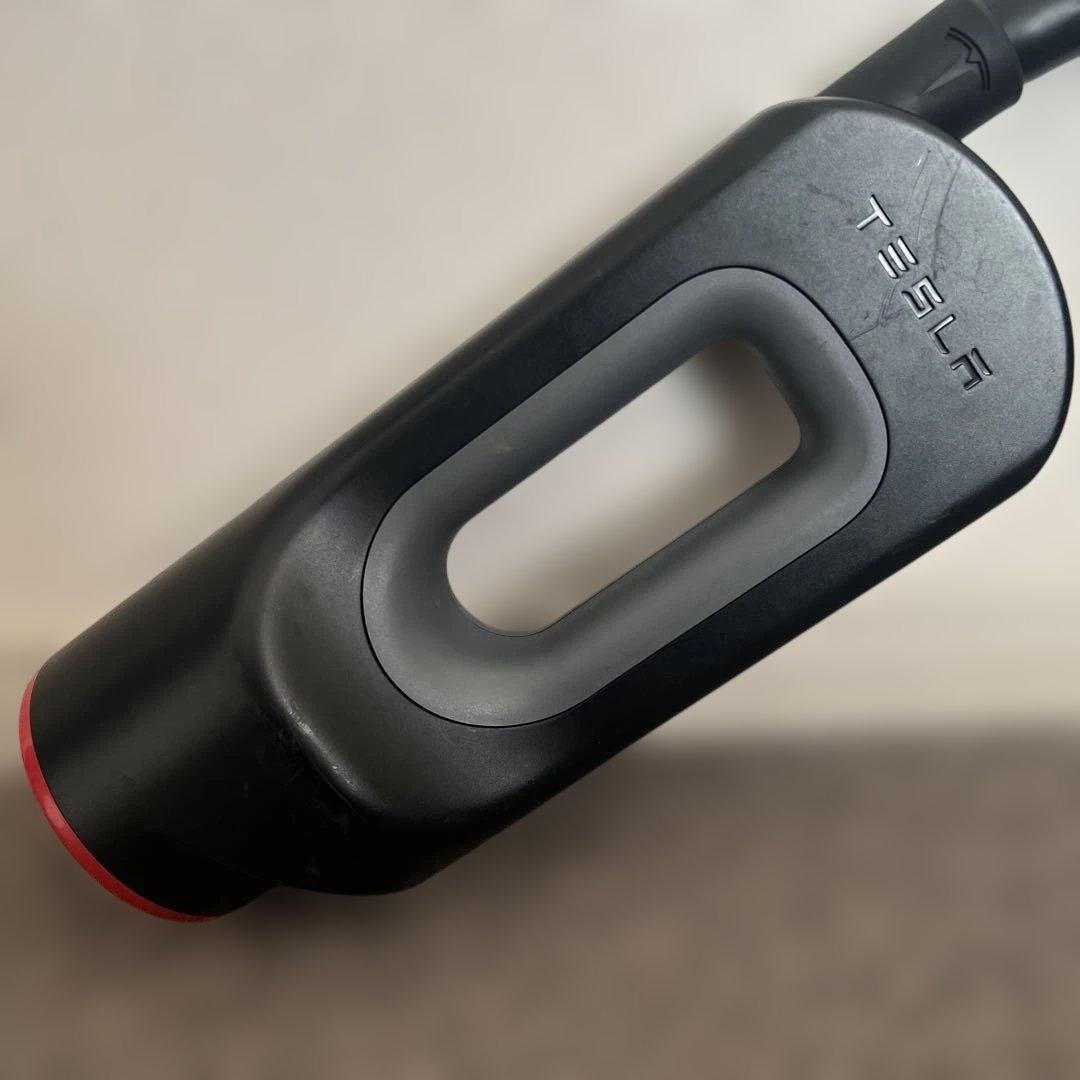 テスラ純正 CHAdeMOアダプター 日本仕様】 - メルカリ