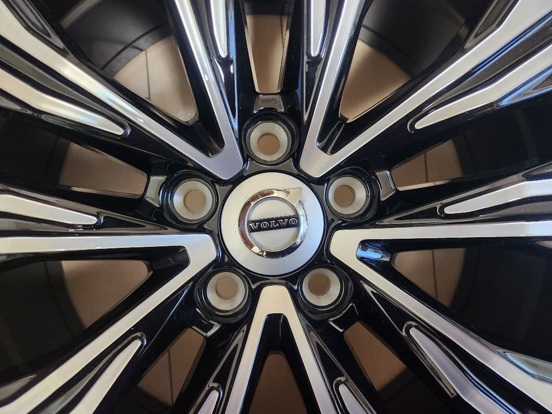 goodspeed様専用 新古品2本 ボルボ V60 純正 18インチ - メルカリ