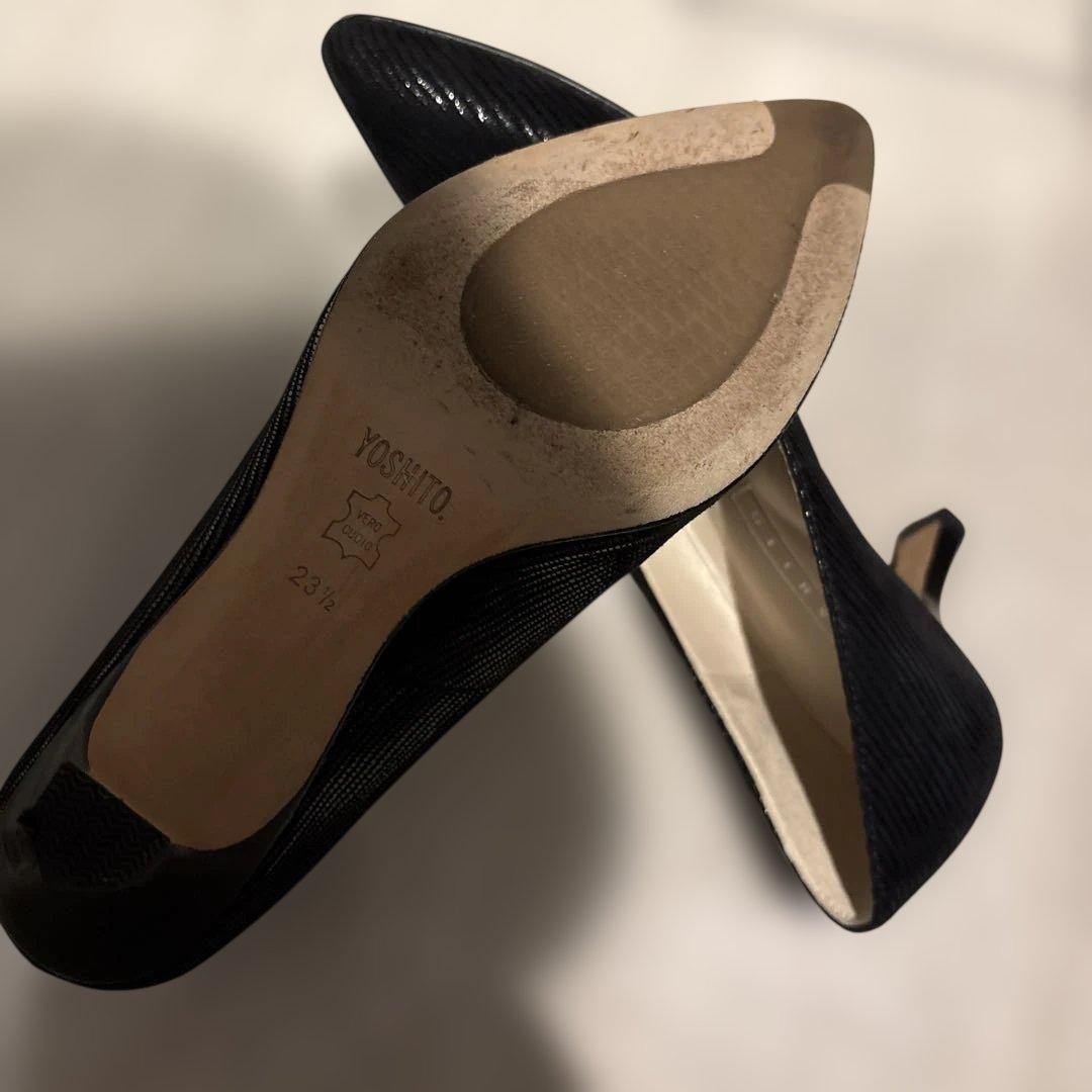 ヨシト　パンプス　黒　23.5cm