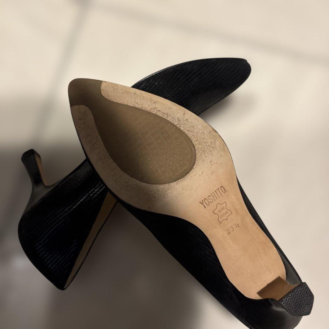 ヨシト　パンプス　黒　23.5cm