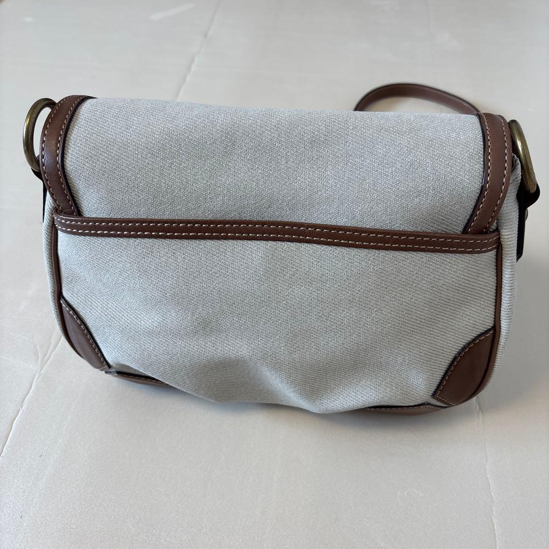 バーバリーブルーレーベル キャンバス×レザーショルダーバック 斜め