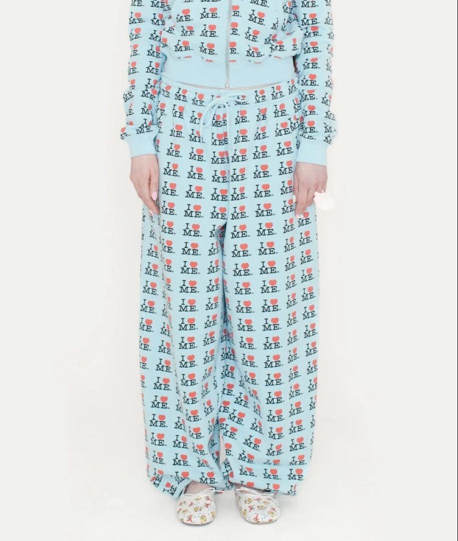 Ashley Williams I heart me blue joggers - メルカリ