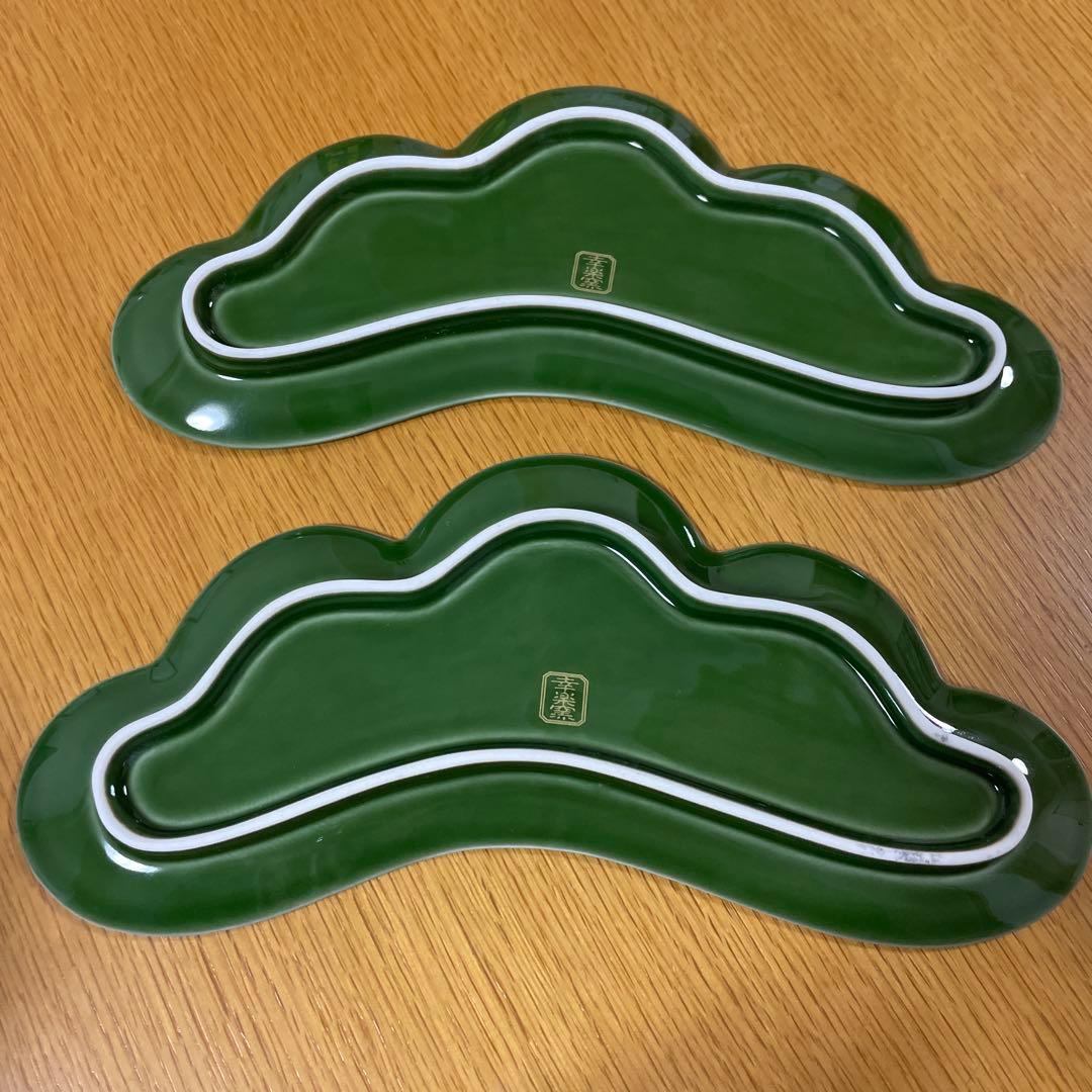 新品未使用‼️有田焼 幸楽窯 錦茶緑金松葉形前菜皿 2枚セット - メルカリ