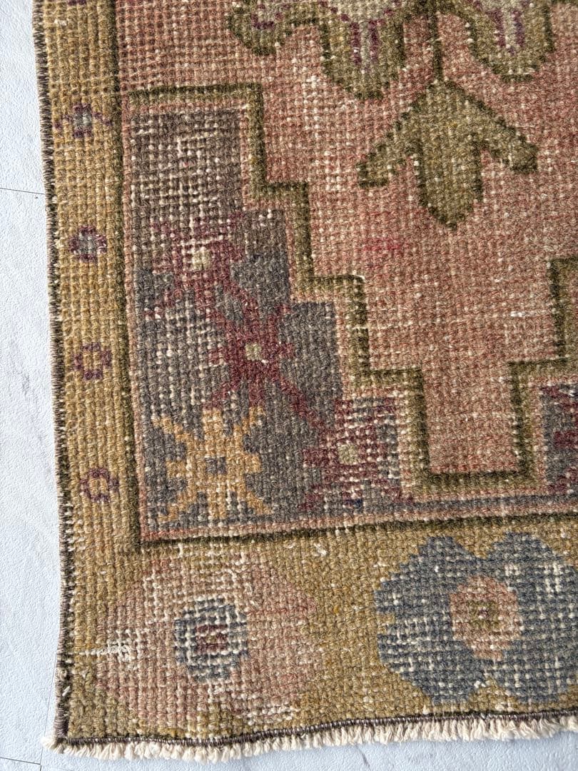 1970s トルコヴィンテージラグ 106×43㎝ - メルカリ