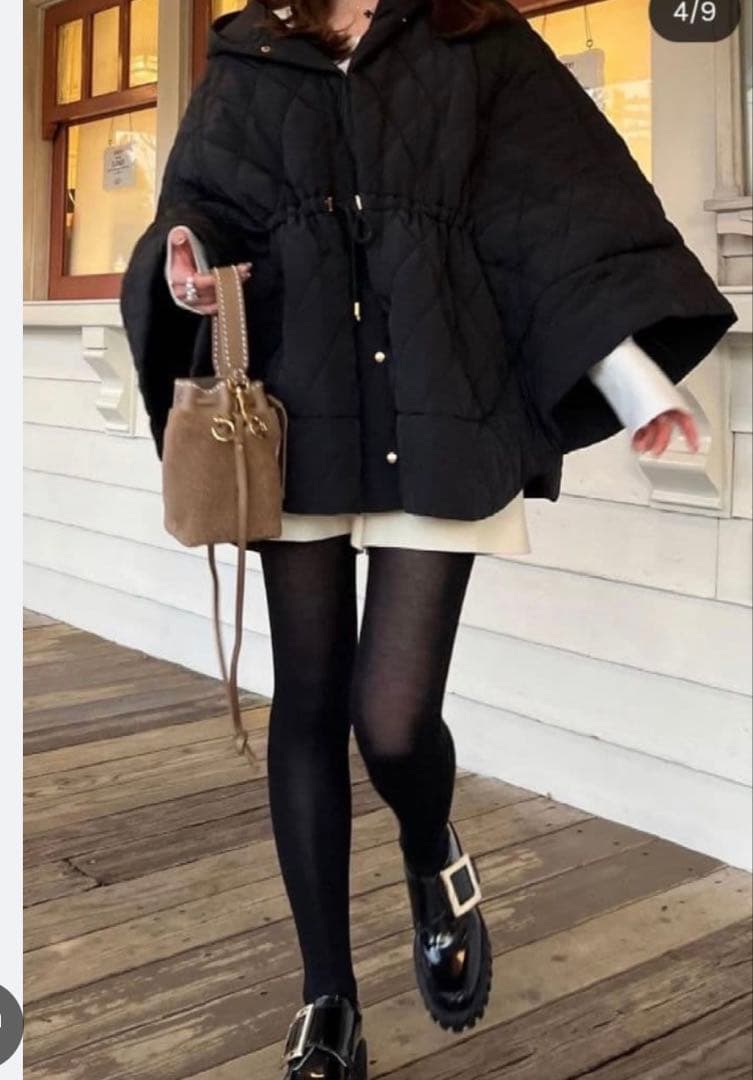 Dolce. Madison de dolceブラック キルティングポンチョ - メルカリ