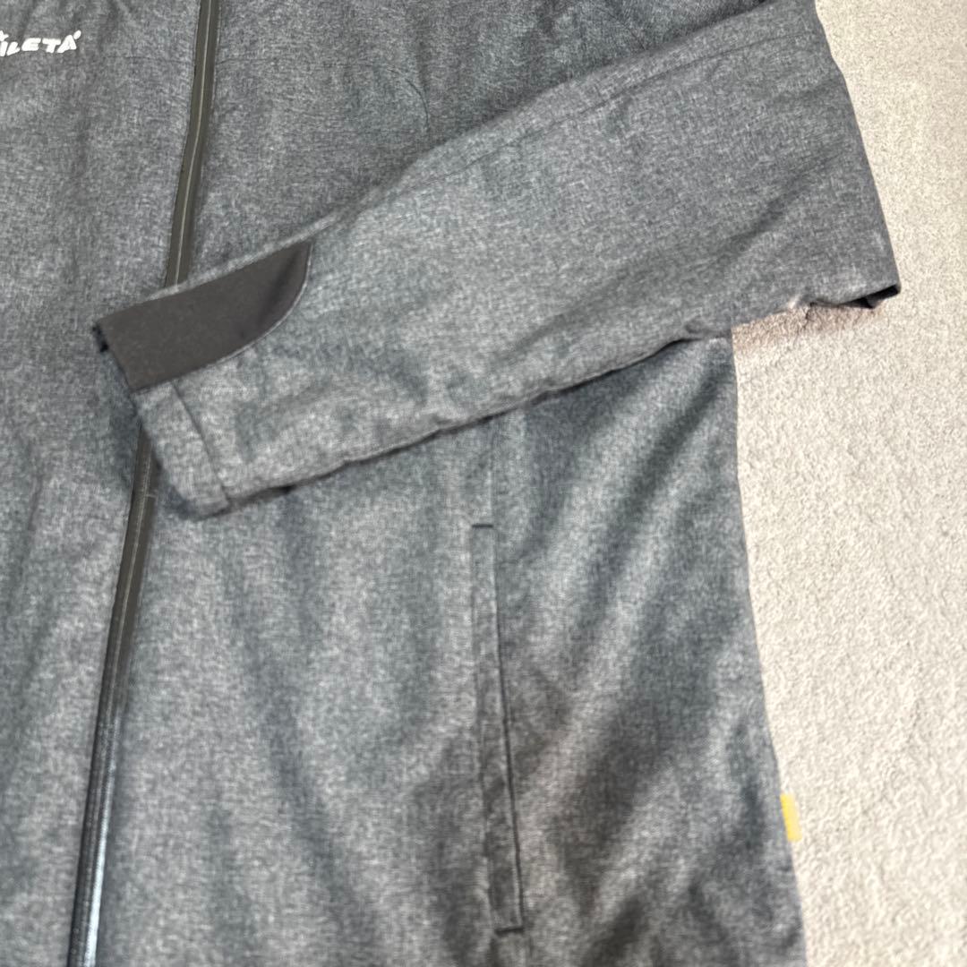 美品】ATHLETA アスレタ 中綿入ハーフコート グレー Lサイズ - メルカリ