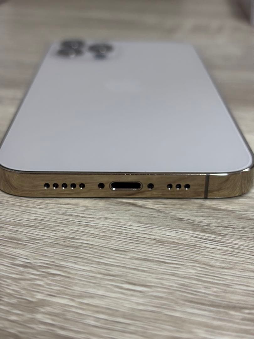 Apple iPhone 12 Pro 256GB シルバー - メルカリ