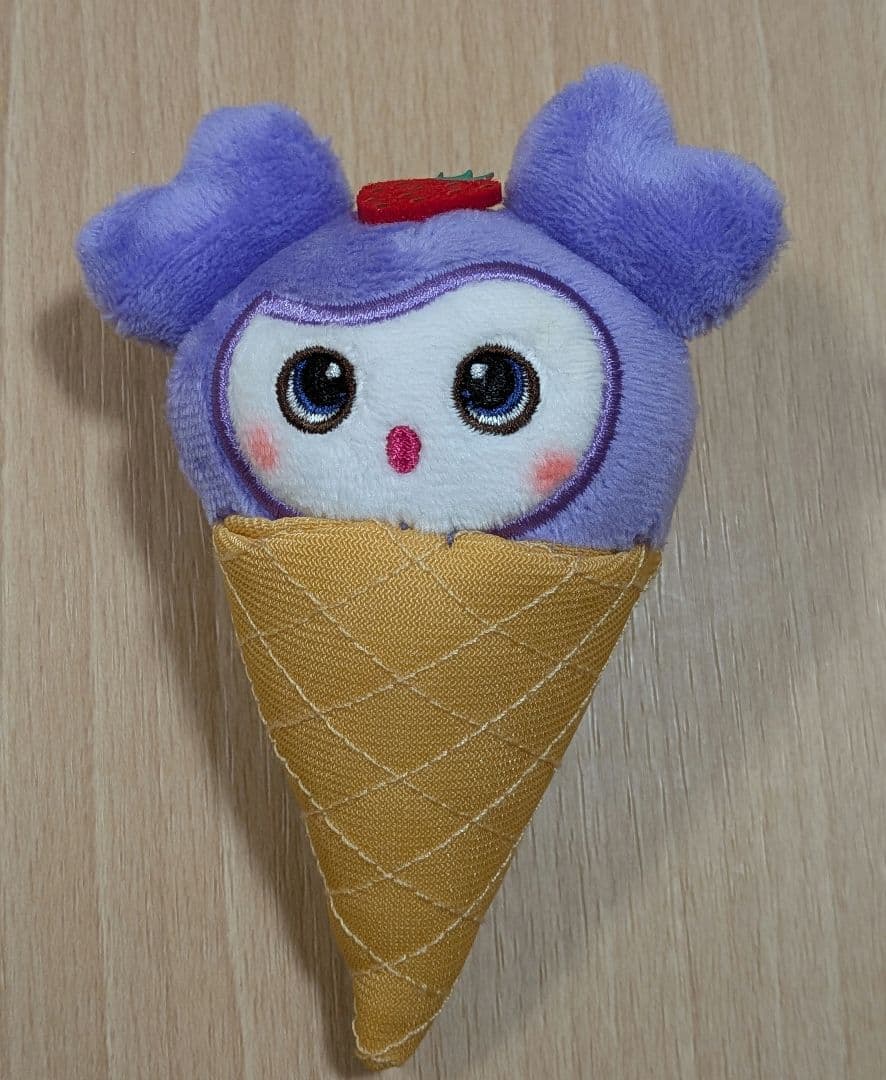 TWICE LOVELYS アイスぬいぐるみバッチ Baby SAVELY サナ - メルカリ