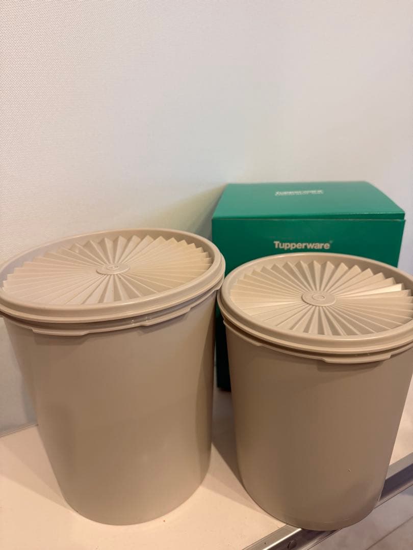 タッパーウェア マキシデコレーター 2個セット - メルカリ