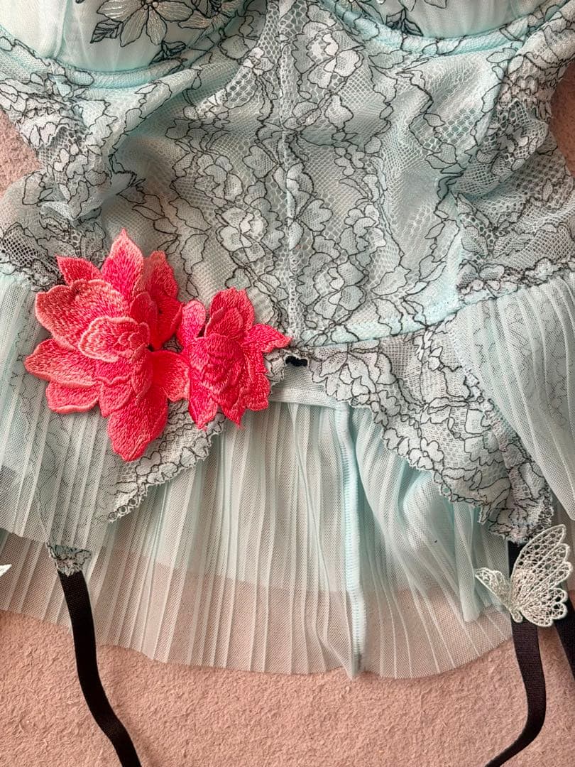 サルート 83G マリリンモンロー TU スリーインワン F70 - メルカリ