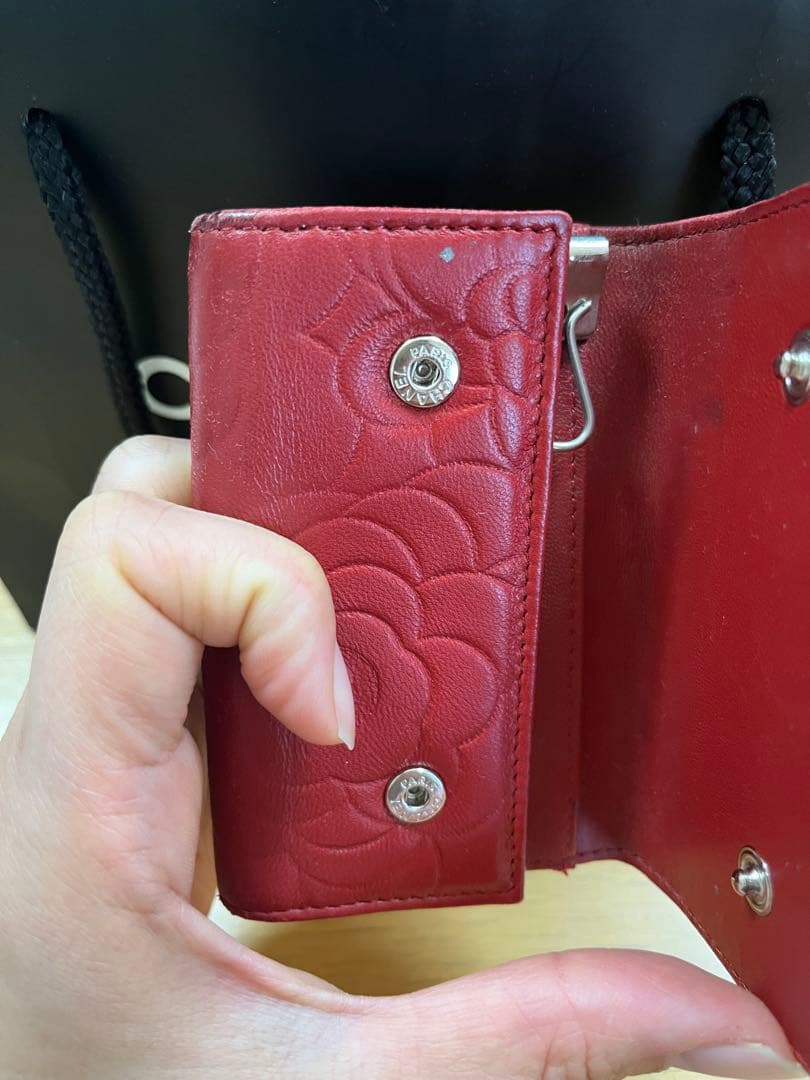CHANEL シャネル ワインレッド レザーキーケース - メルカリ