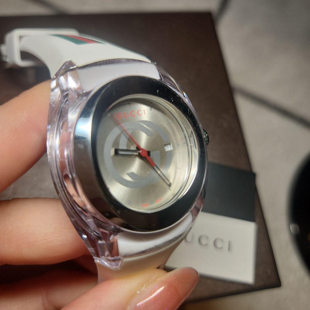 GUCCI SYNC ホワイトラバーベルト 時計 - メルカリ