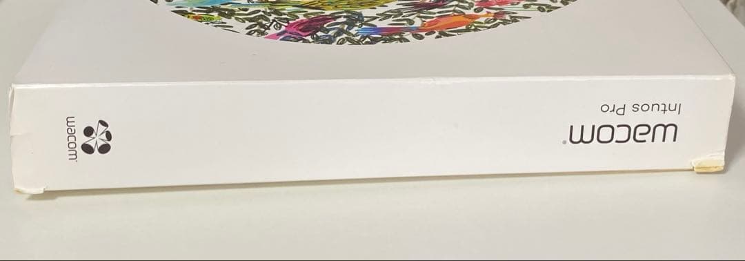 Wacom IntuosPro Medium (PTH-660) ガイドブック付 - メルカリ