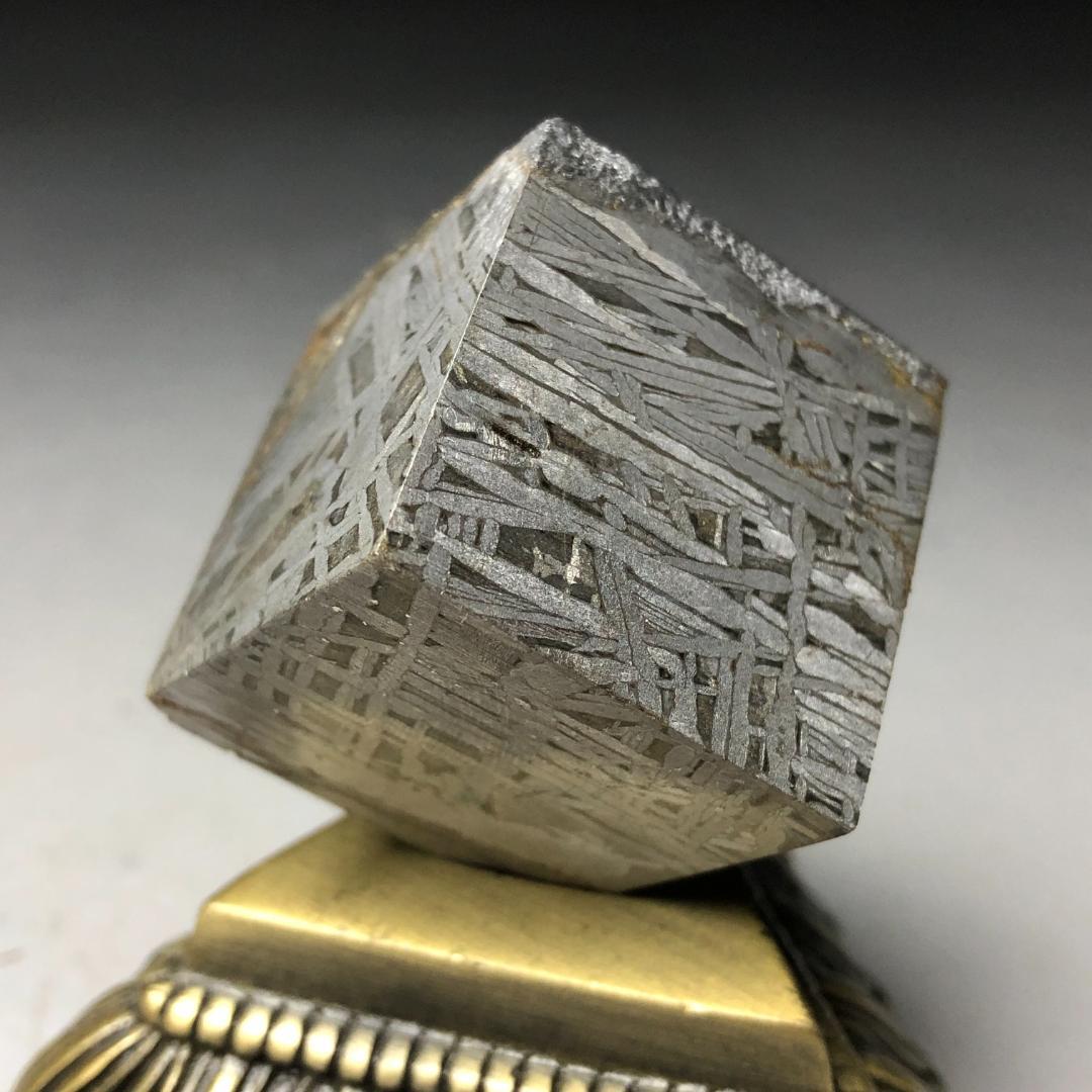 草薙真　アルタイ隕石　メテオライト 立方体　 鉄隕石　重さ199ｇ