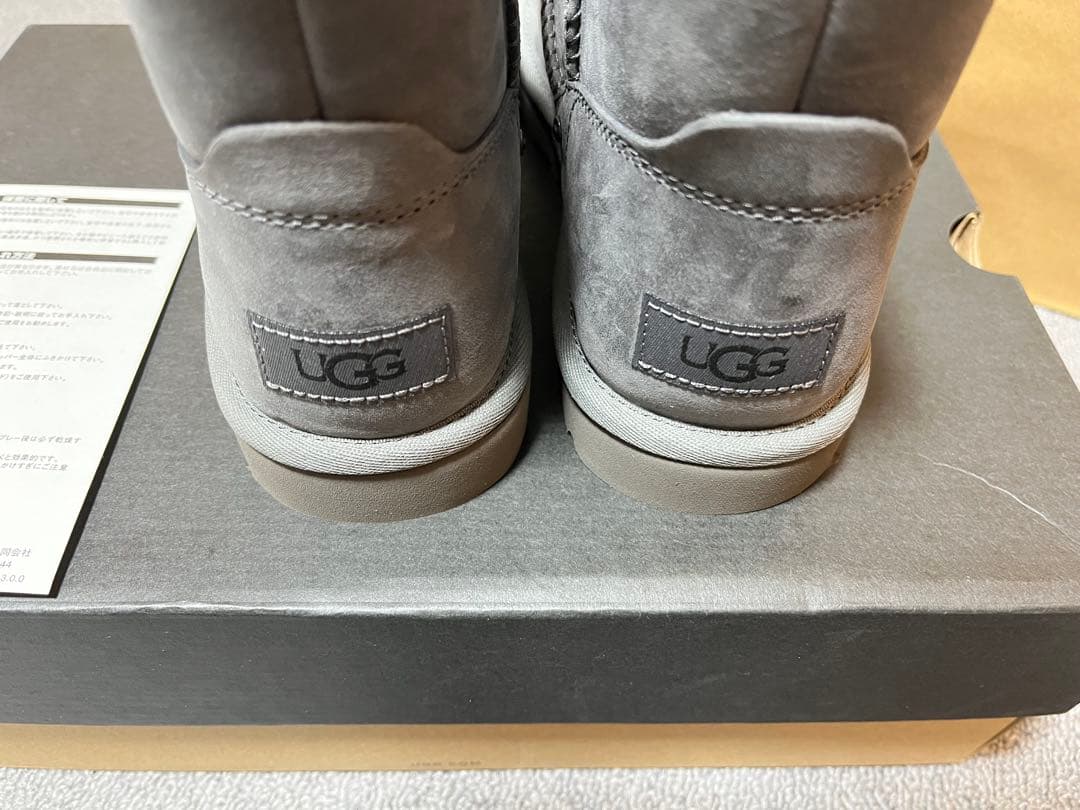 UGG 1014860 BENI グレー ムートンブーツ - メルカリ