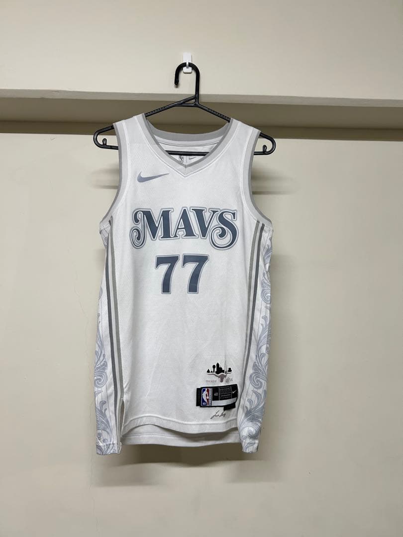 ルカ・ドンチッチ マーベリックス ユニフォーム S - メルカリ