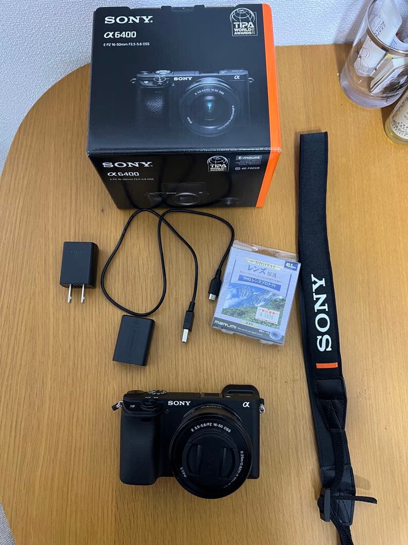 Sony α6400 ミラーレスカメラ 16-50mmキットレンズ付き Amazon | SONY(ソニー) APS-C ミラーレス一眼カメラ α6400 ダブル