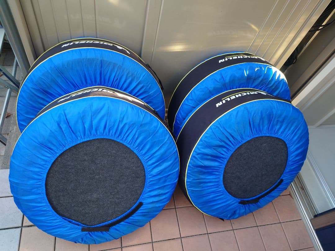 w177 スタッドレス　オマケ付き　発送も対応致します。 引取りなどは10万にて