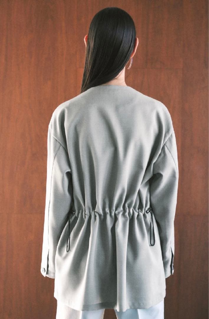 未使用 カポックノット ノーカラーJKT M 定価2.4万円 - メルカリ