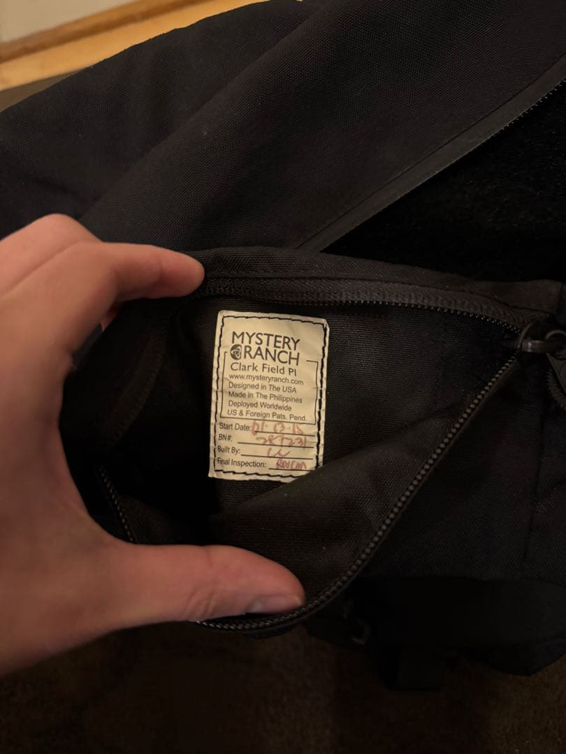 MYSTERY RANCH メッセンジャーバッグ ブラック オレンジタグ 廃盤