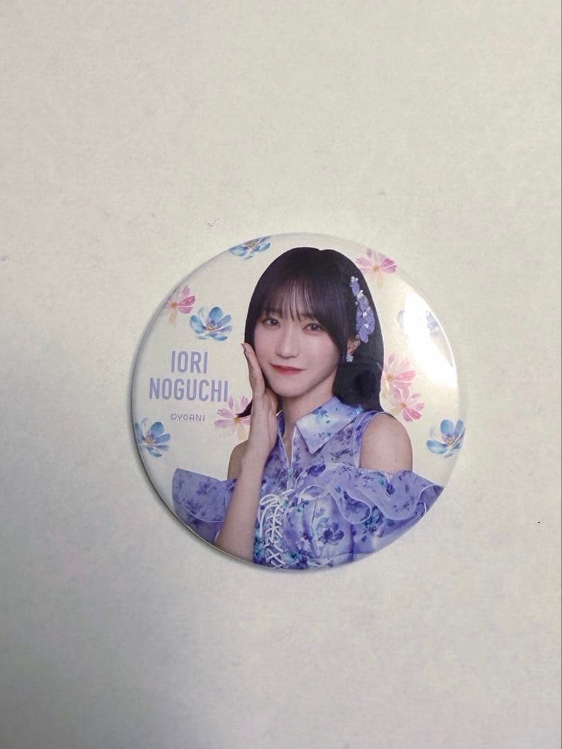 野口衣織 6周年メンカラ衣装 缶バッジ - メルカリ