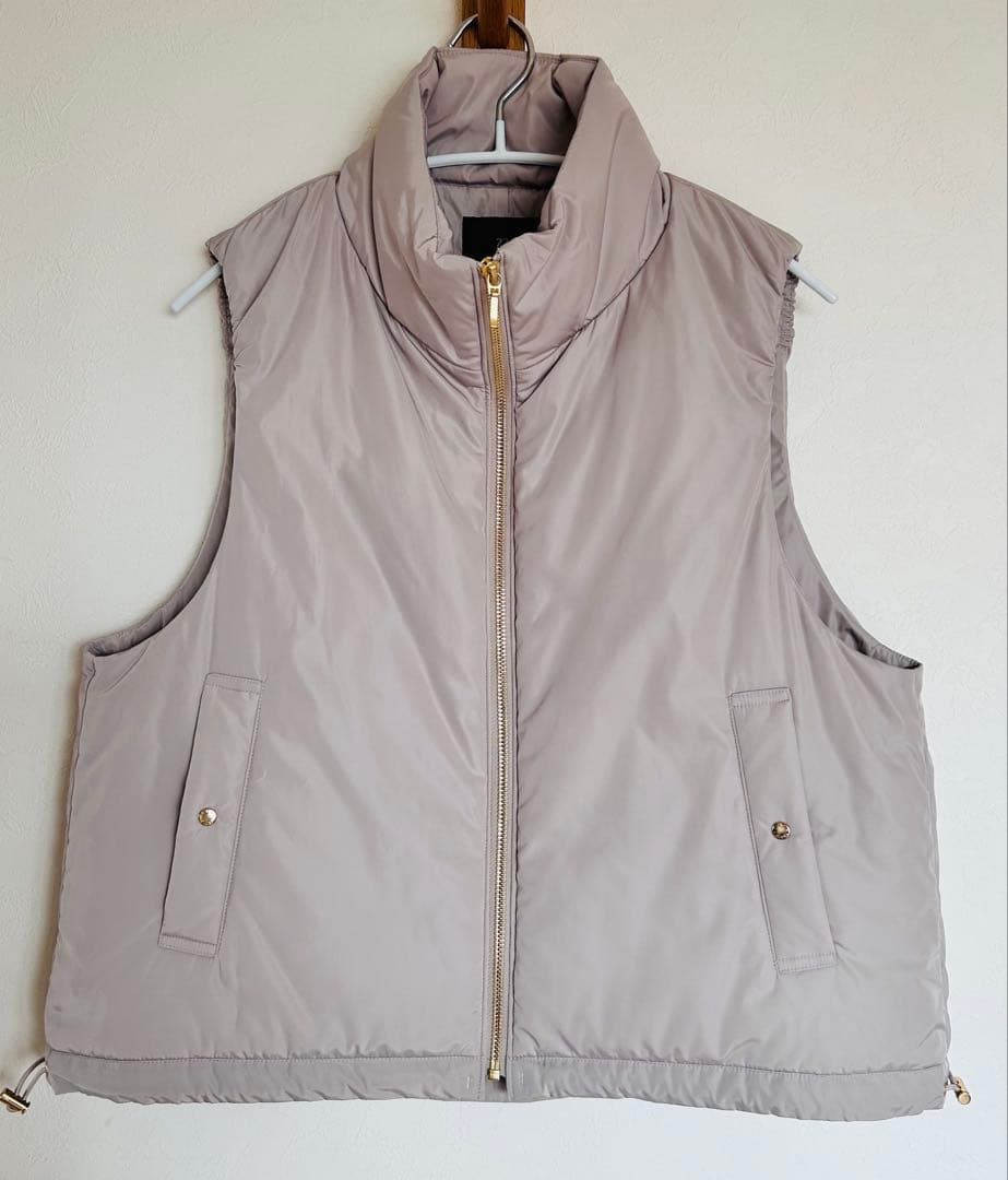 美品】2024AW 23区 中綿 ショートパディング ベスト 38 ベージュ