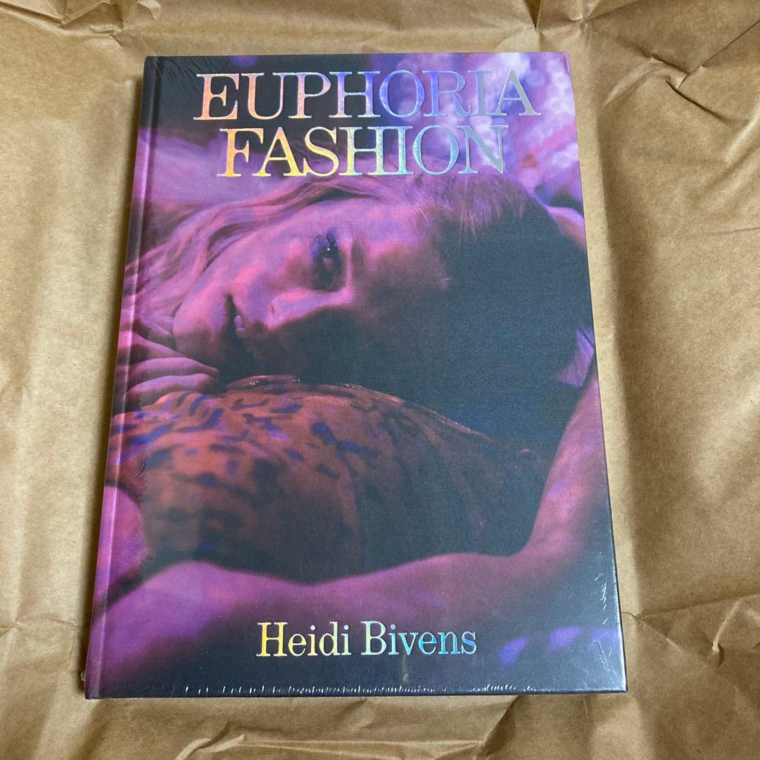 A24 EUPHORIA FASHION 本 アートブック 映画 - メルカリ
