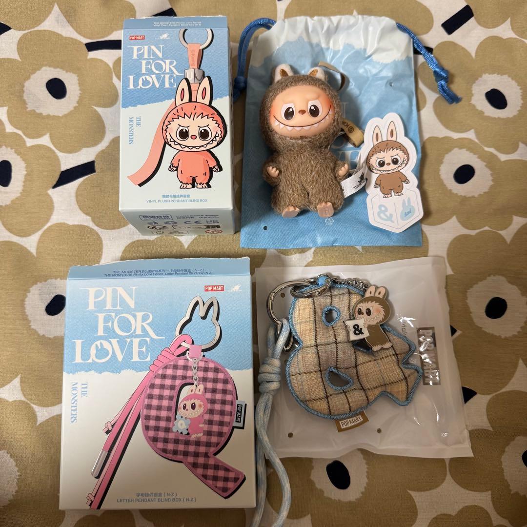 正規品】POPMART ラブブ ぬいぐるみ イニシャルラブブ & セット - メルカリ