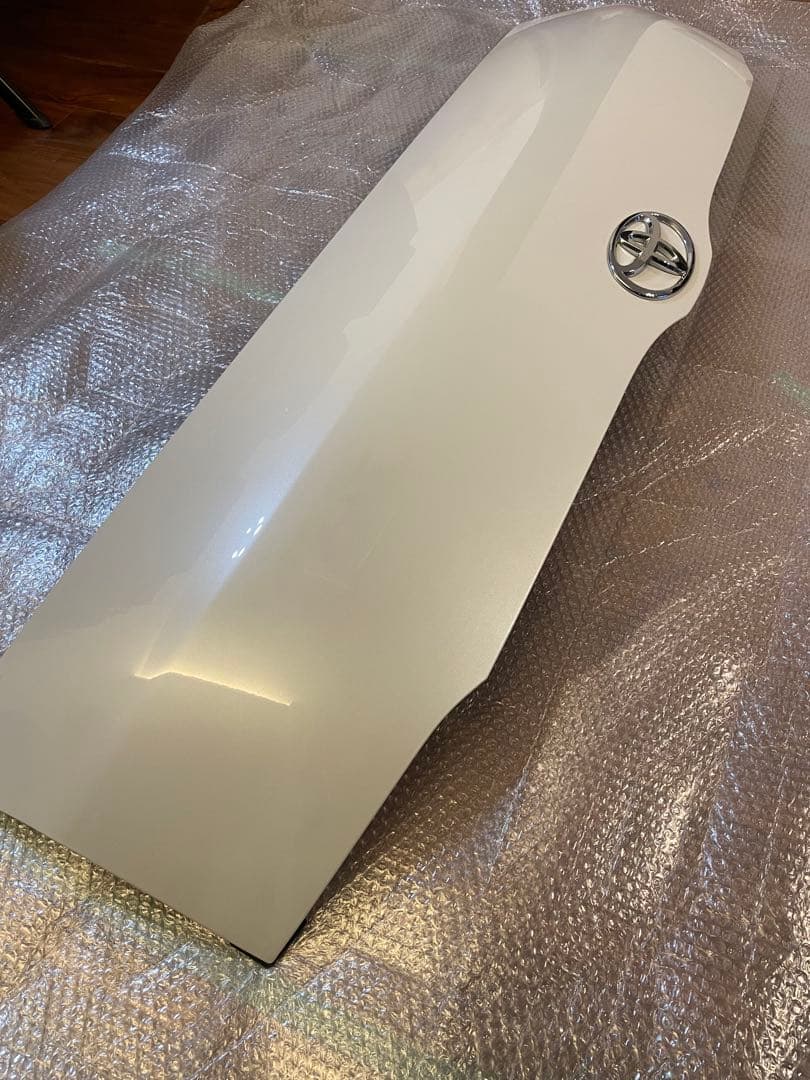 ハイエース 200系 新車外し 純正ボンネット ナロー 070 パールホワイト