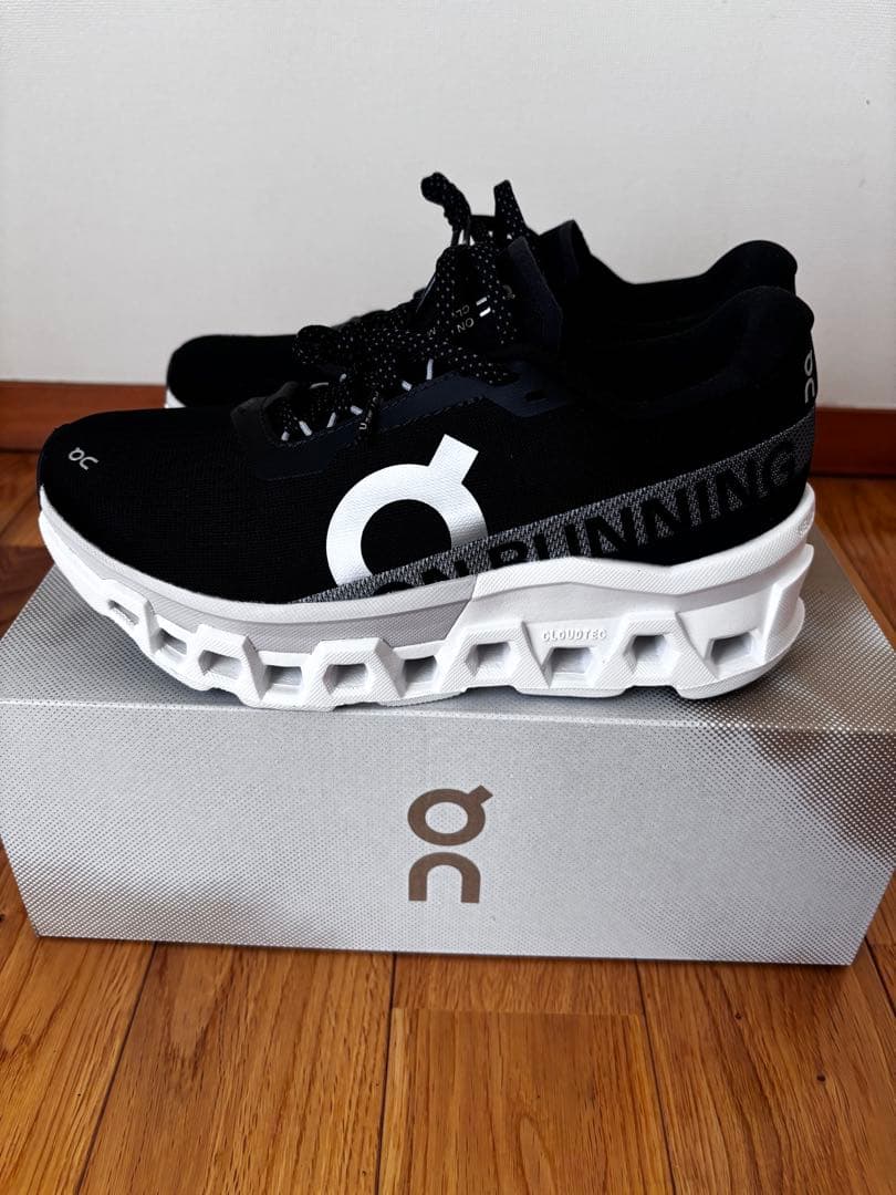 新品　On Cloudmonster2　Black | Frost　22.5cm