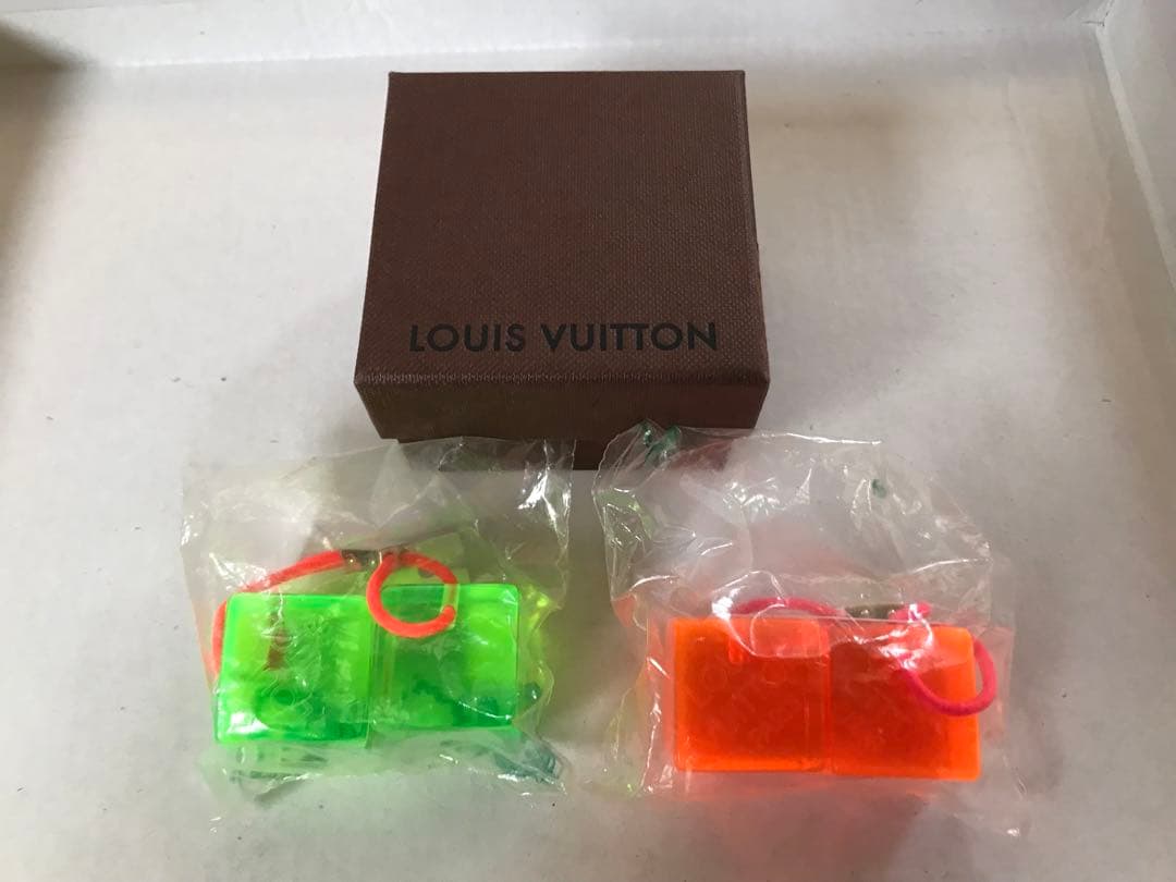ルイヴィトン　ヘアゴム　★レア★人気完売品★ ネオンカラー　グリーン　オレンジ LOUIS VUITTON - LOUIS VUITTON(ルイヴィトン) アクセサリー