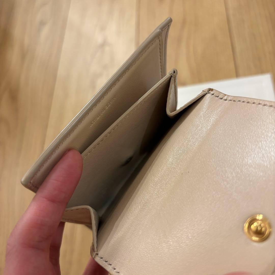 CELINE セリーヌ ベージュ 三つ折り財布 箱付き - メルカリ