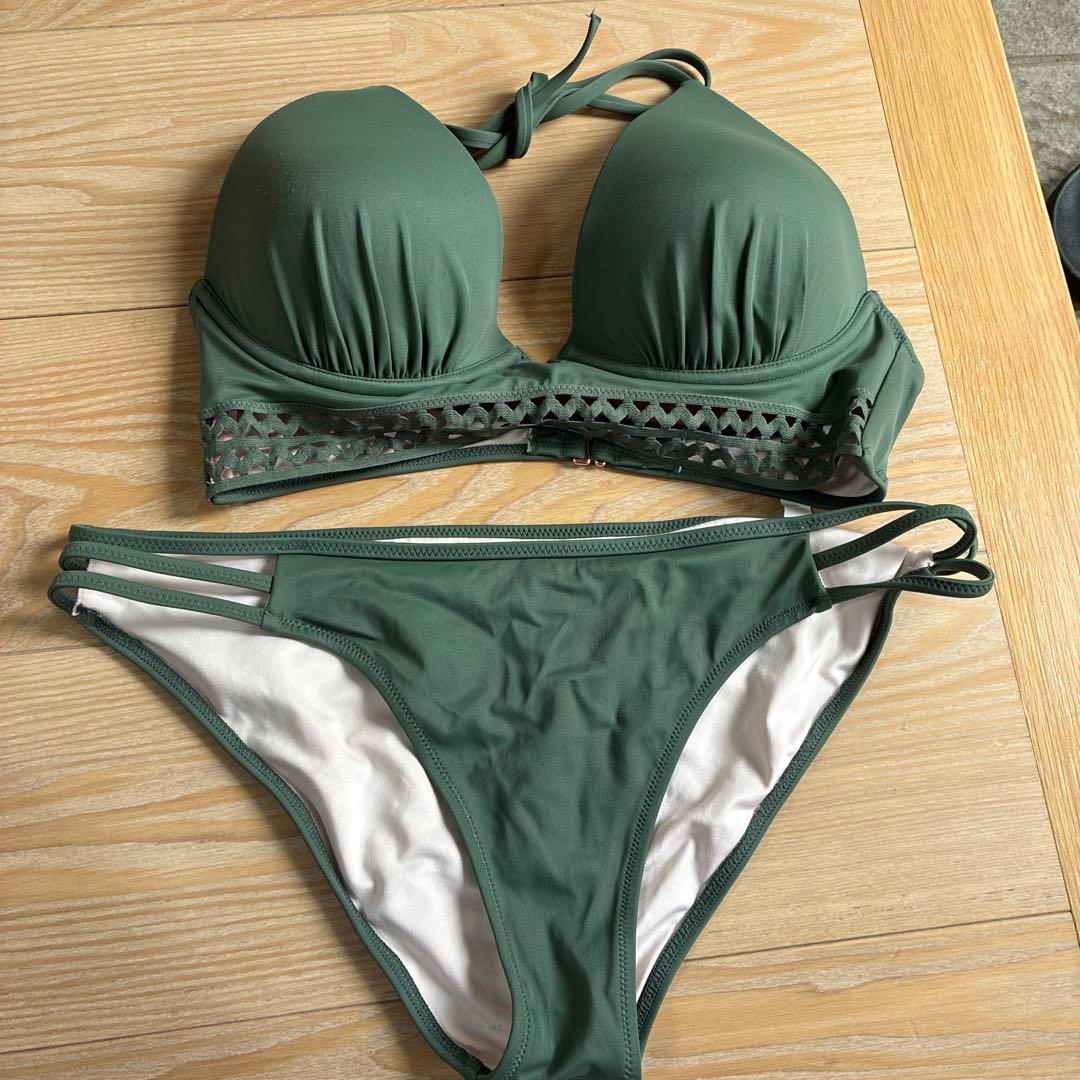 オリーブグリーン セパレート水着 - メルカリ