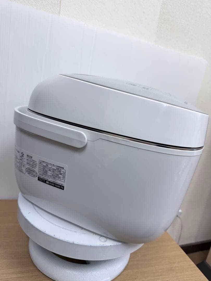 TOSHIBA 東芝 IHジャー炊飯器RC-18VXN 1.8L 2020年製
