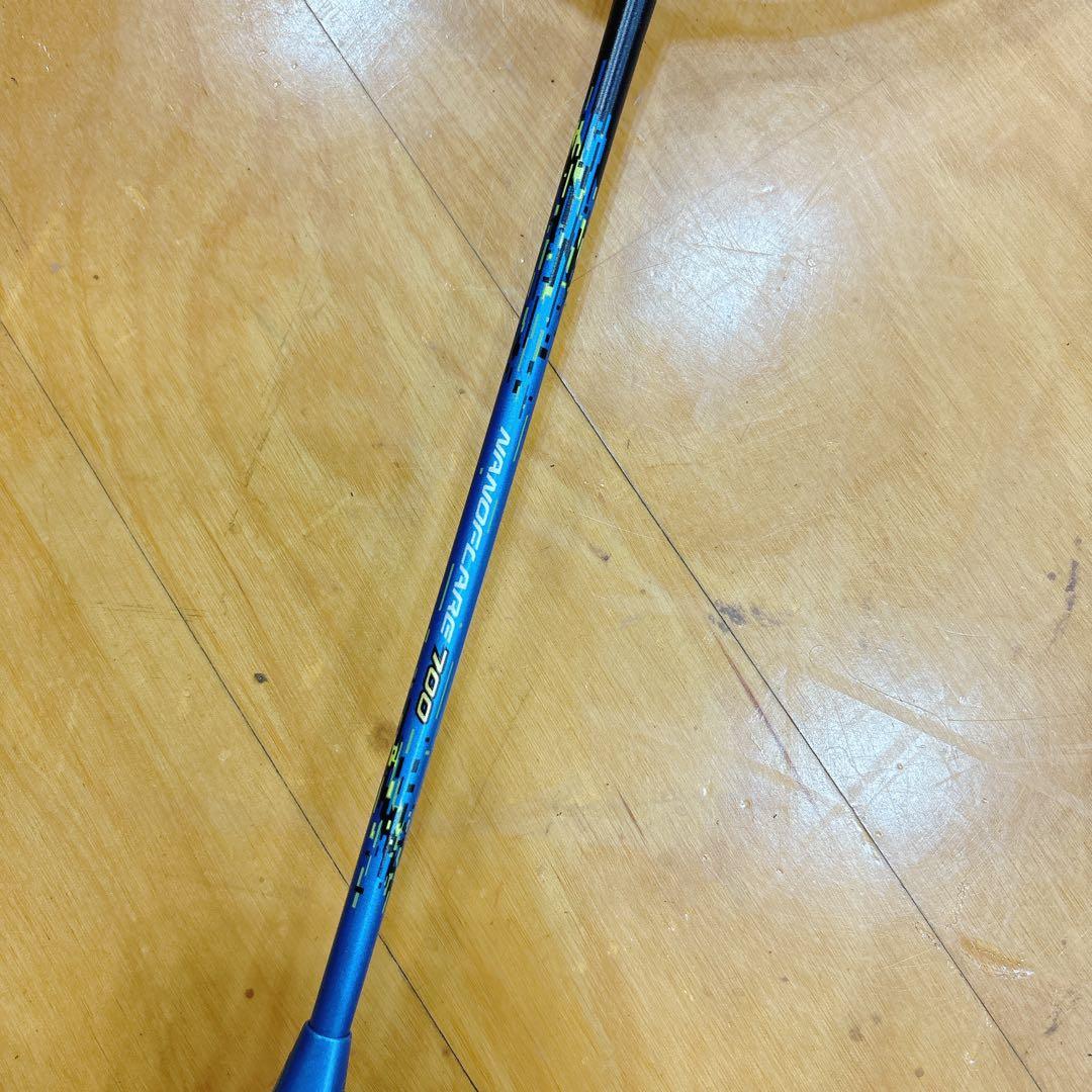 バドミントン ラケット ナノフレア700 廃盤 美品 人気 希少品 4UG5