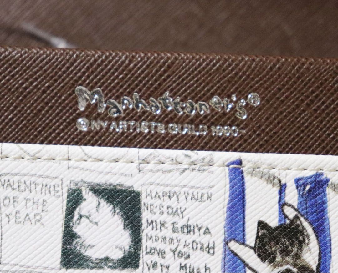 《マンハッタナーズ》箱付未使用【ミュージック、ミュージック】レザーかぶせ式長財布