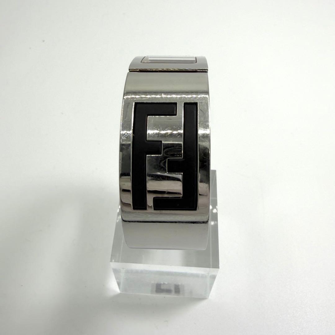 新品電池/稼働品】フェンディ 3250L バングルウォッチ ズッカ F柄 SS
