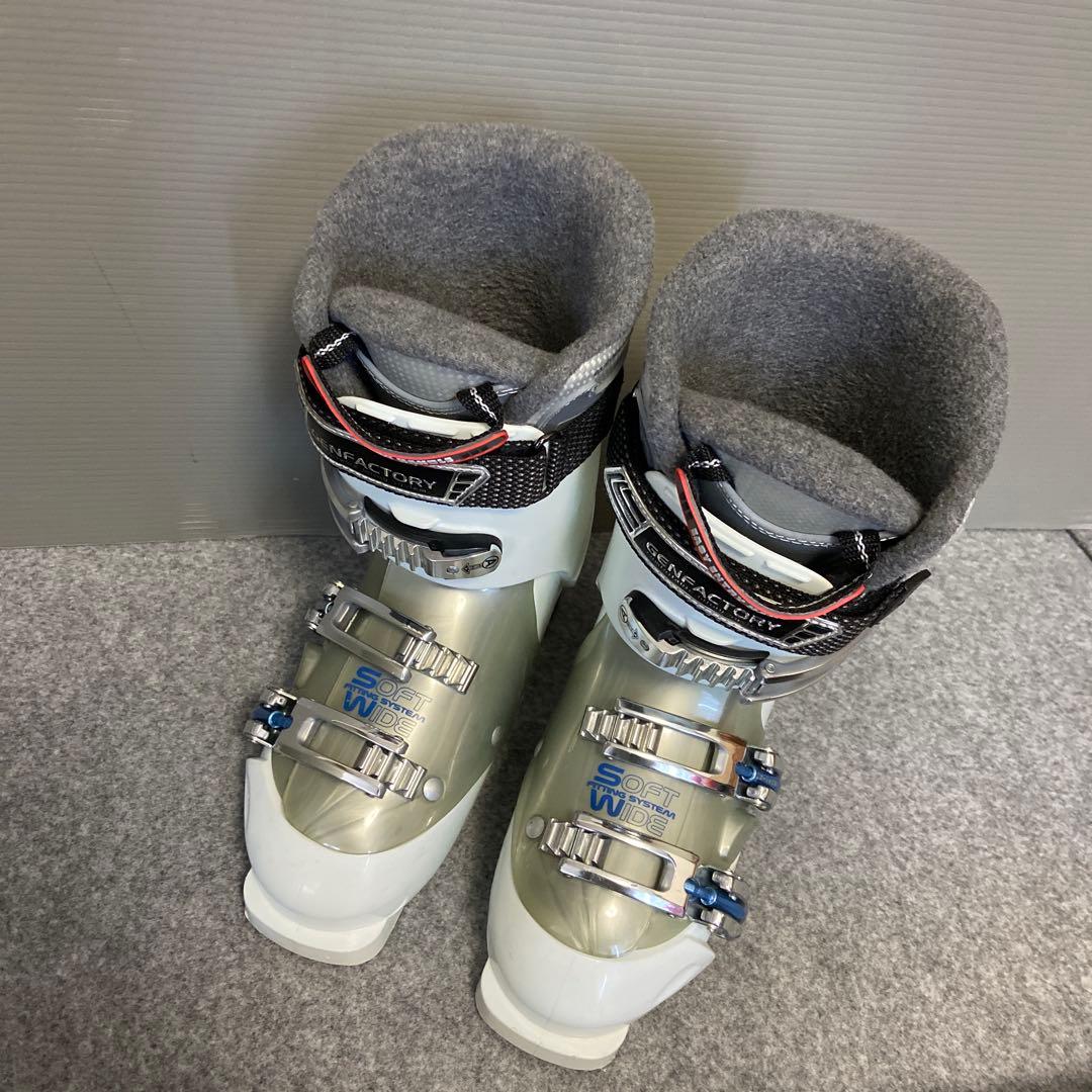 ★メンテナンス済　大人スキーセット　板143cm ブーツ24〜24.5cm